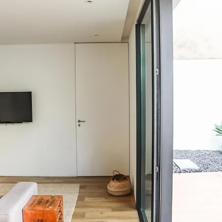 Aljube Residences I - Novo, Com Terraco, Centro Pdl Apartment